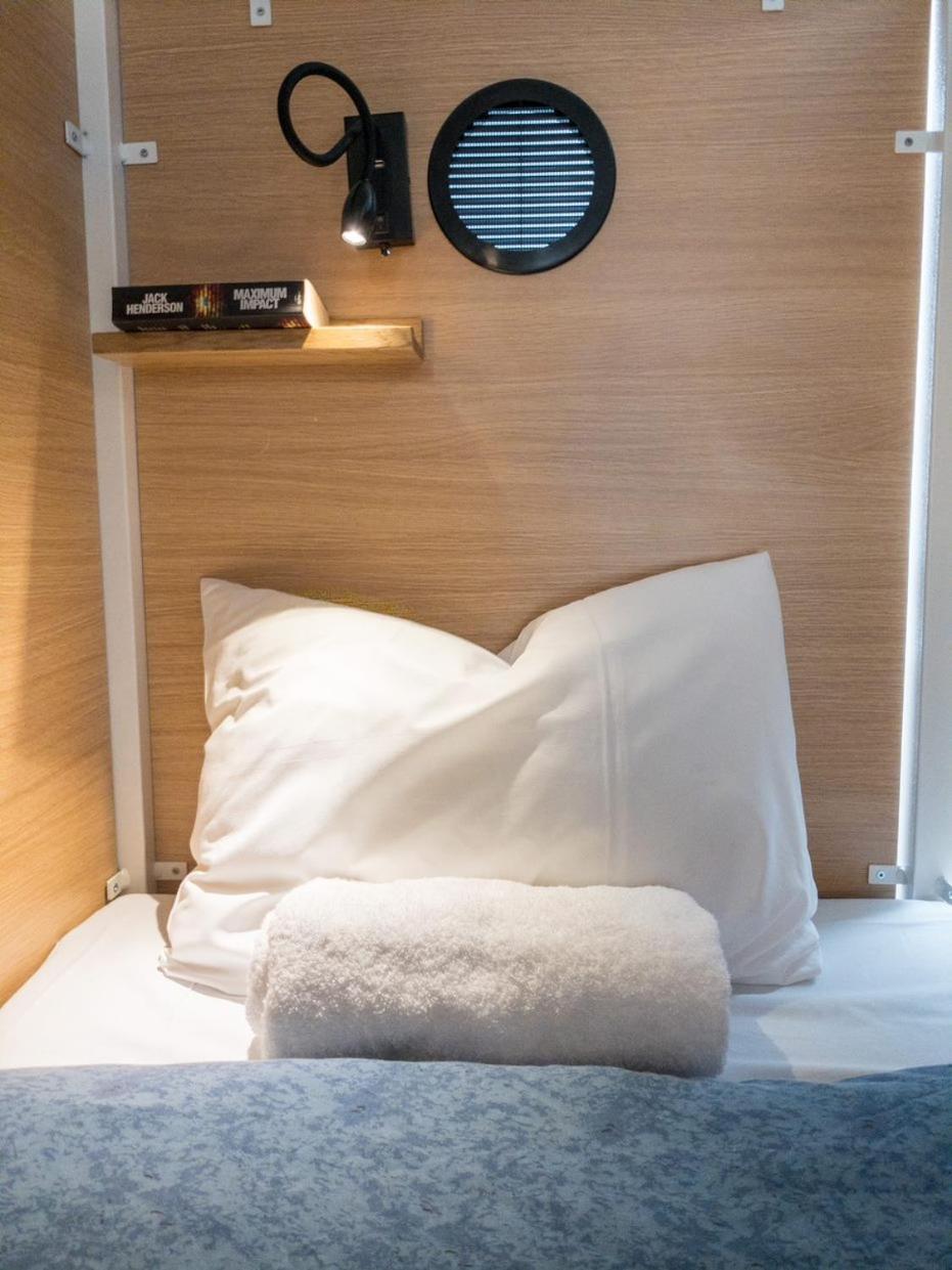 Bed in 6-Bed Mixed Dormitory Room with Private Bathroom,1572651926:JPEG